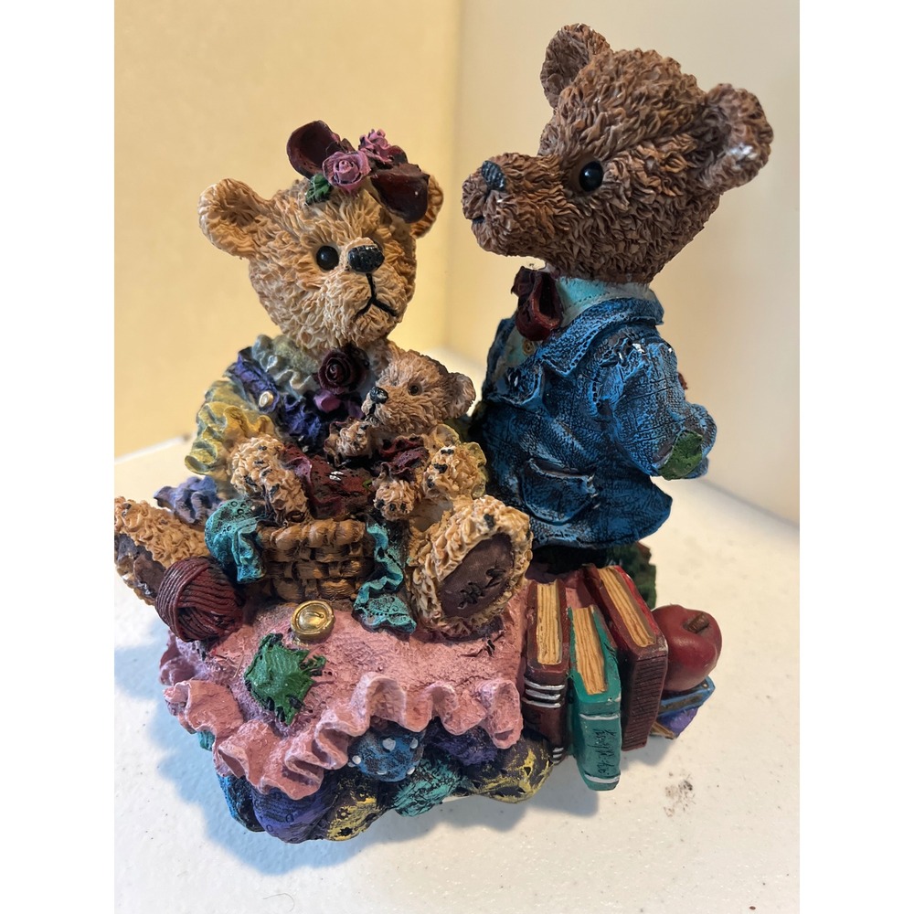 Vintage Style Resin Bear Family Musical Figurine Music Box Mother Father Cub